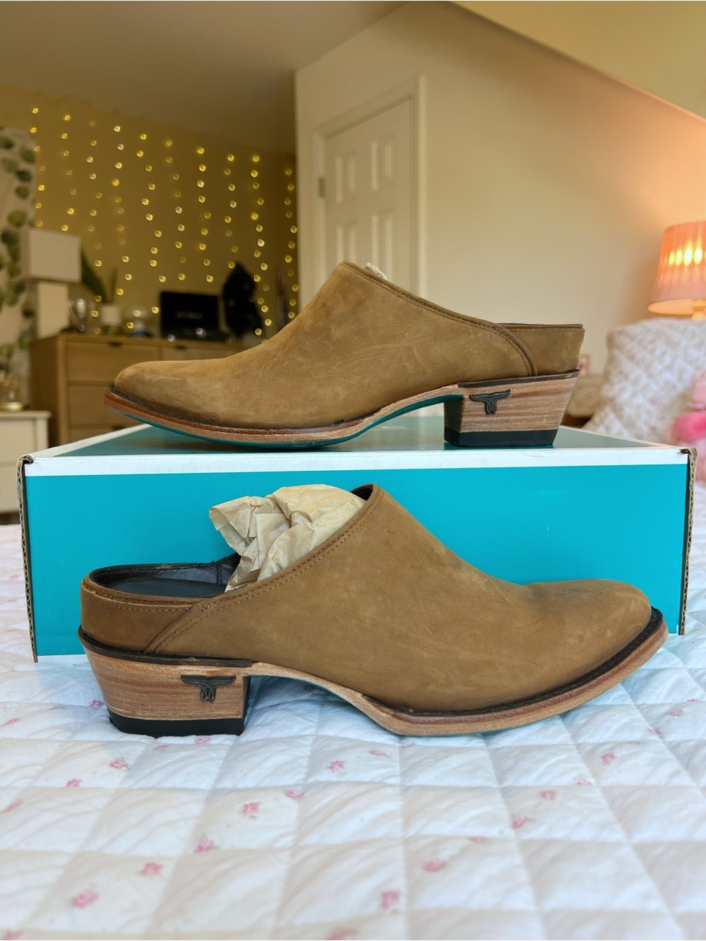 Lane Plain Jane Mule Low Heel Cowboy Boots Burnt Caramel Suede 8.5 w/ Box